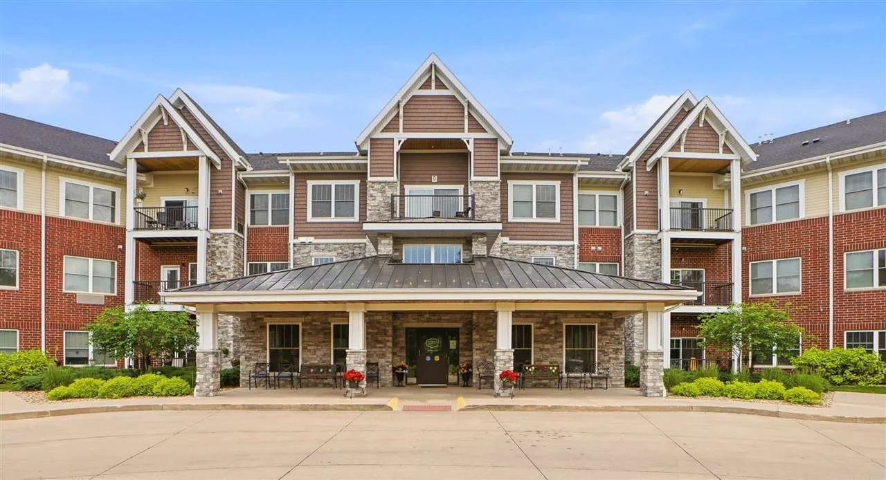 750 E Foster Rd. Unit 206, Iowa City, Iowa 52245 – Property Featured Image