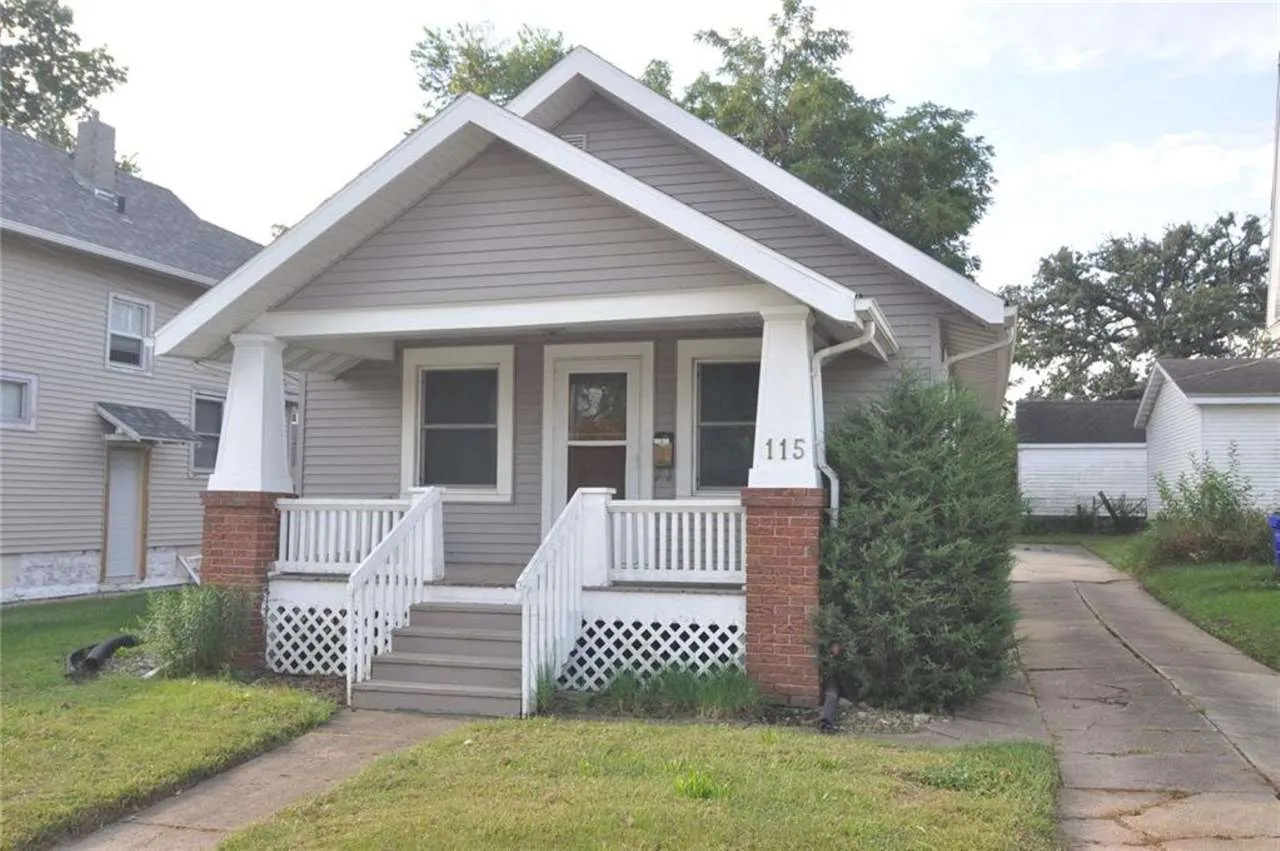 115 27th Street Dr SE, Cedar Rapids, Iowa 52403 – Property Featured Image