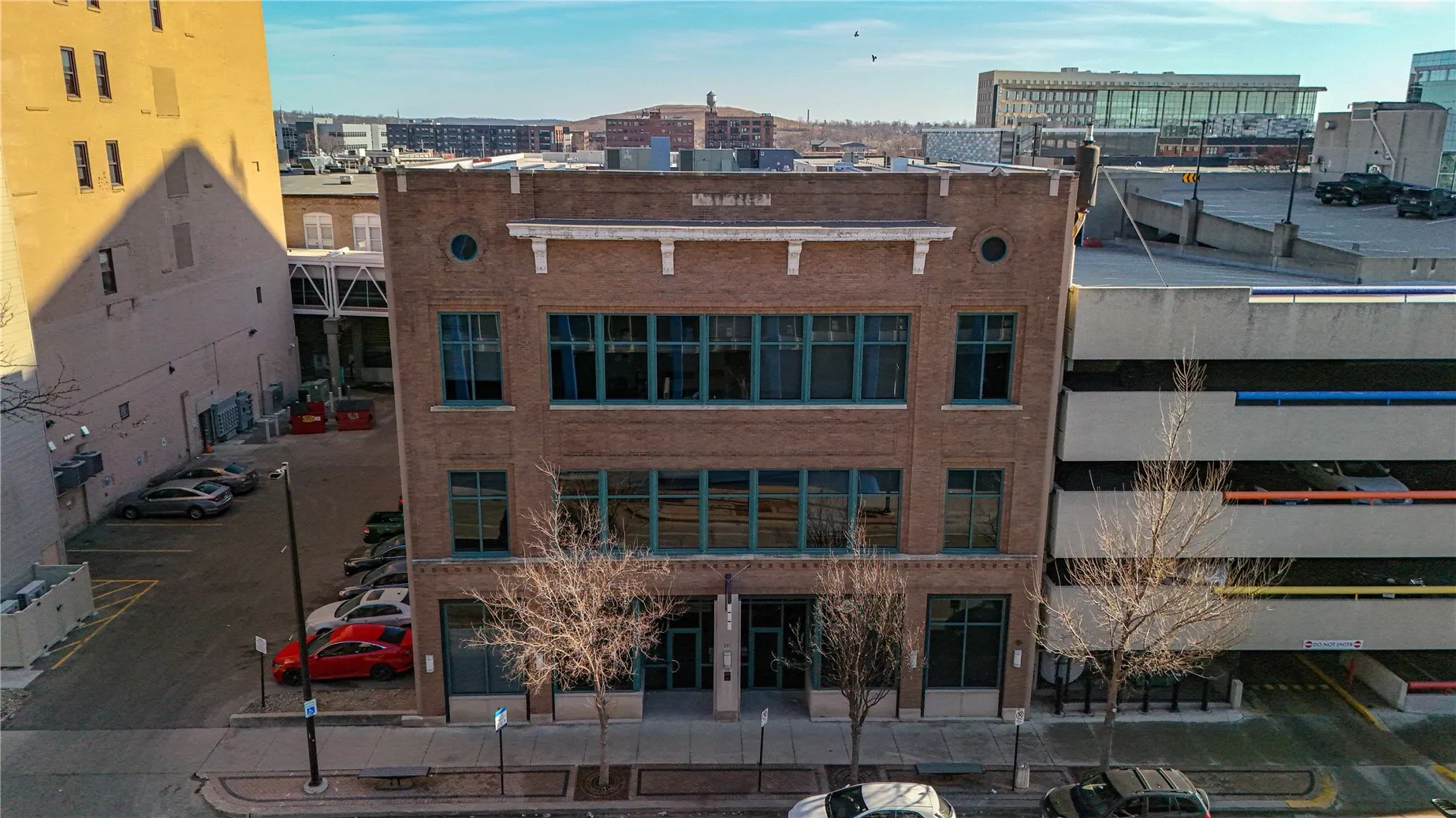 213 4th Avenue SE Unit Floor 3, Cedar Rapids, Iowa 52403 – Property Featured Image