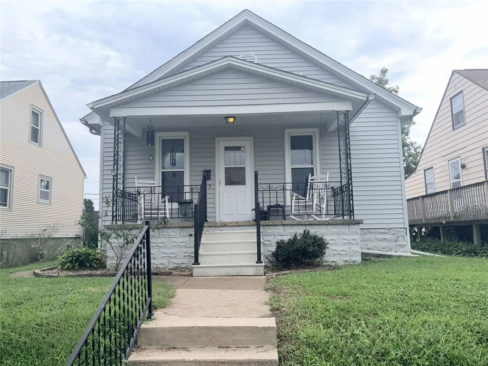 817 19th Avenue SW, Cedar Rapids, Iowa 52404 – Property Featured Image