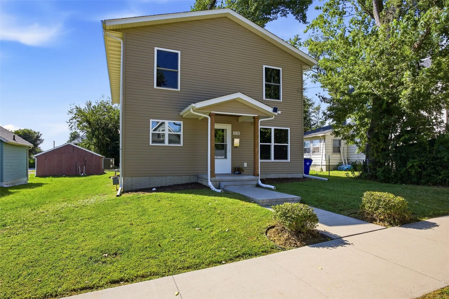 1131 16th Street, Cedar Rapids, Iowa 52403 – Property Featured Image