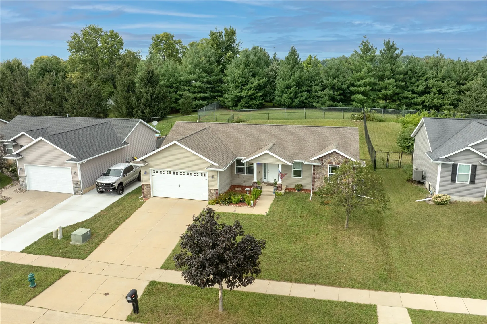 2520 Shaman Avenue SW, Cedar Rapids, Iowa 52404 – Property Featured Image