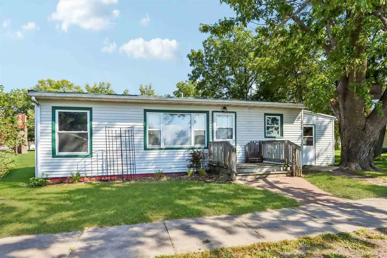 765 E Washington Street, Marengo, Iowa 52301 – Property Featured Image
