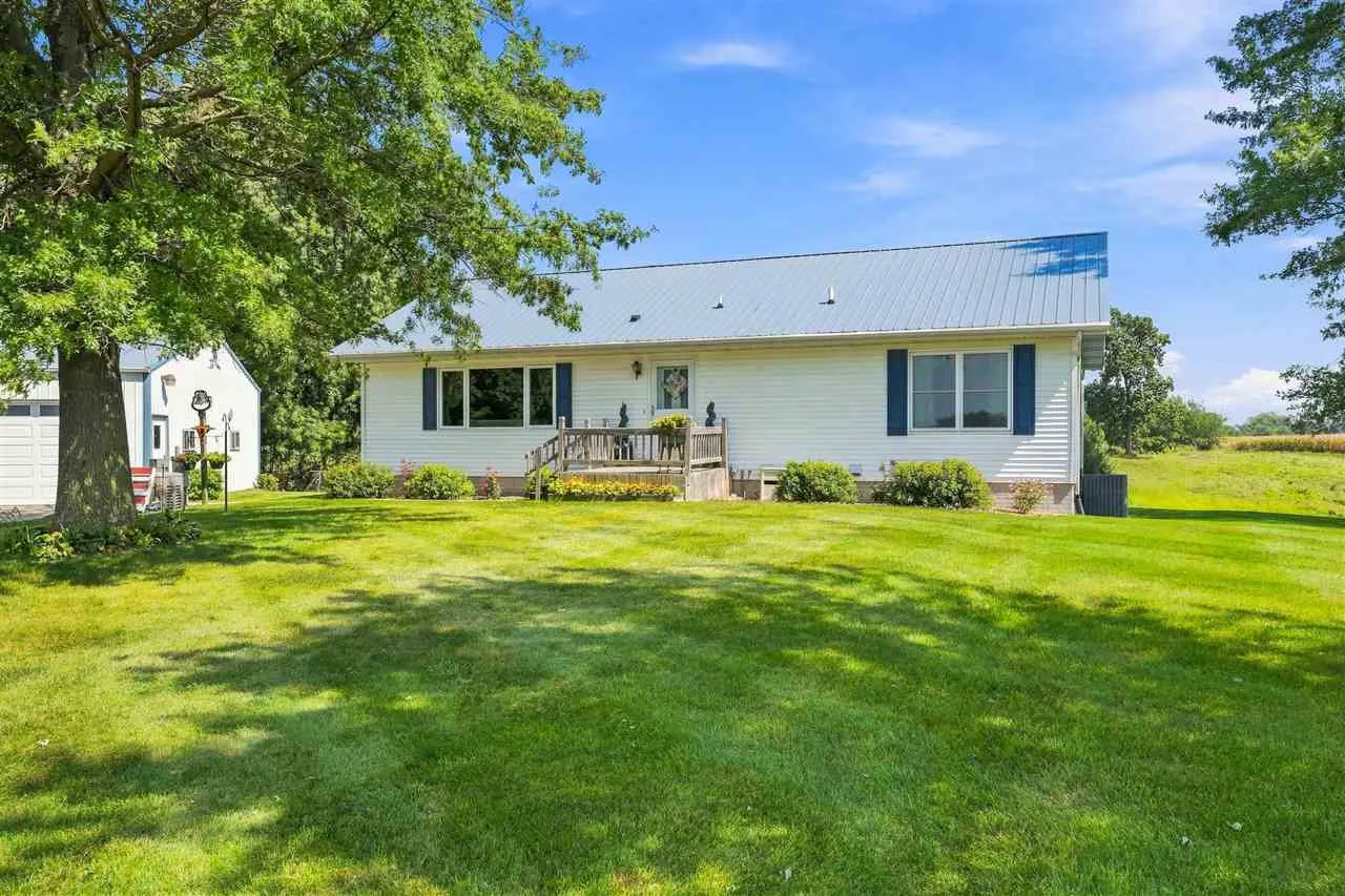 1990 F Ave, Ladora, Iowa 52251 – Property Featured Image