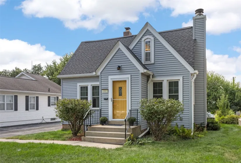Charming SE side home