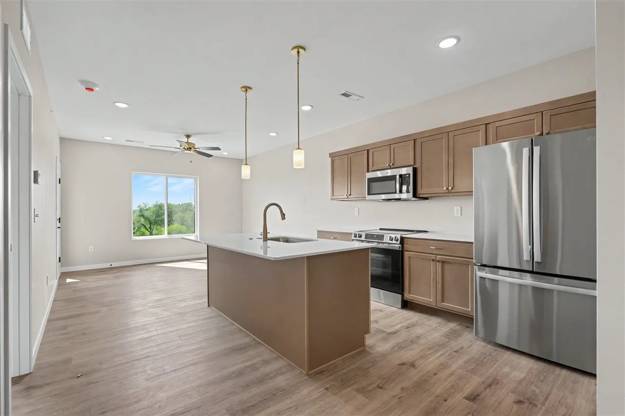 4428 Deer Creek Rd Unit 307, Iowa City, Iowa 52246 – Property Featured Image