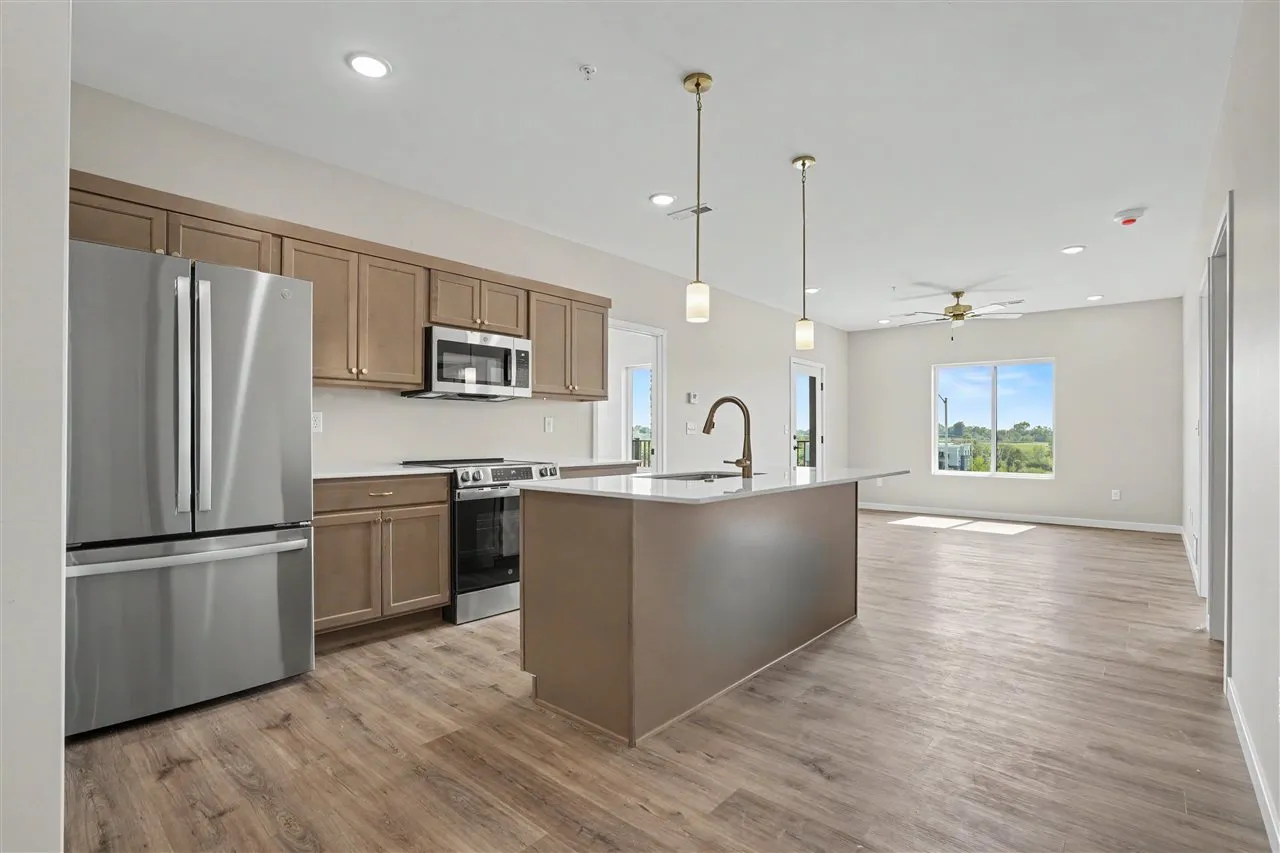 4428 Deer Creek Rd Unit 209, Iowa City, Iowa 52246 – Property Featured Image