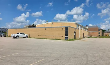 Vinton, Iowa 52349, Commercial, Sale, MLS #2606356