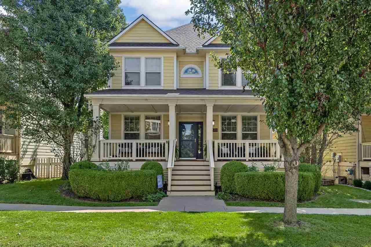 1270 Swisher St, Iowa City, Iowa 52245 – Property Featured Image