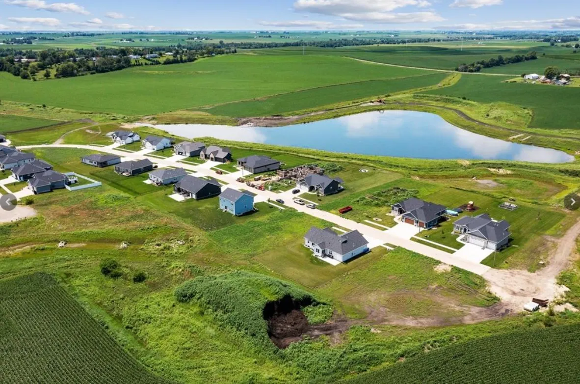 1385 Heartland Street, Fairfax, Iowa 52228 – Property Featured Image