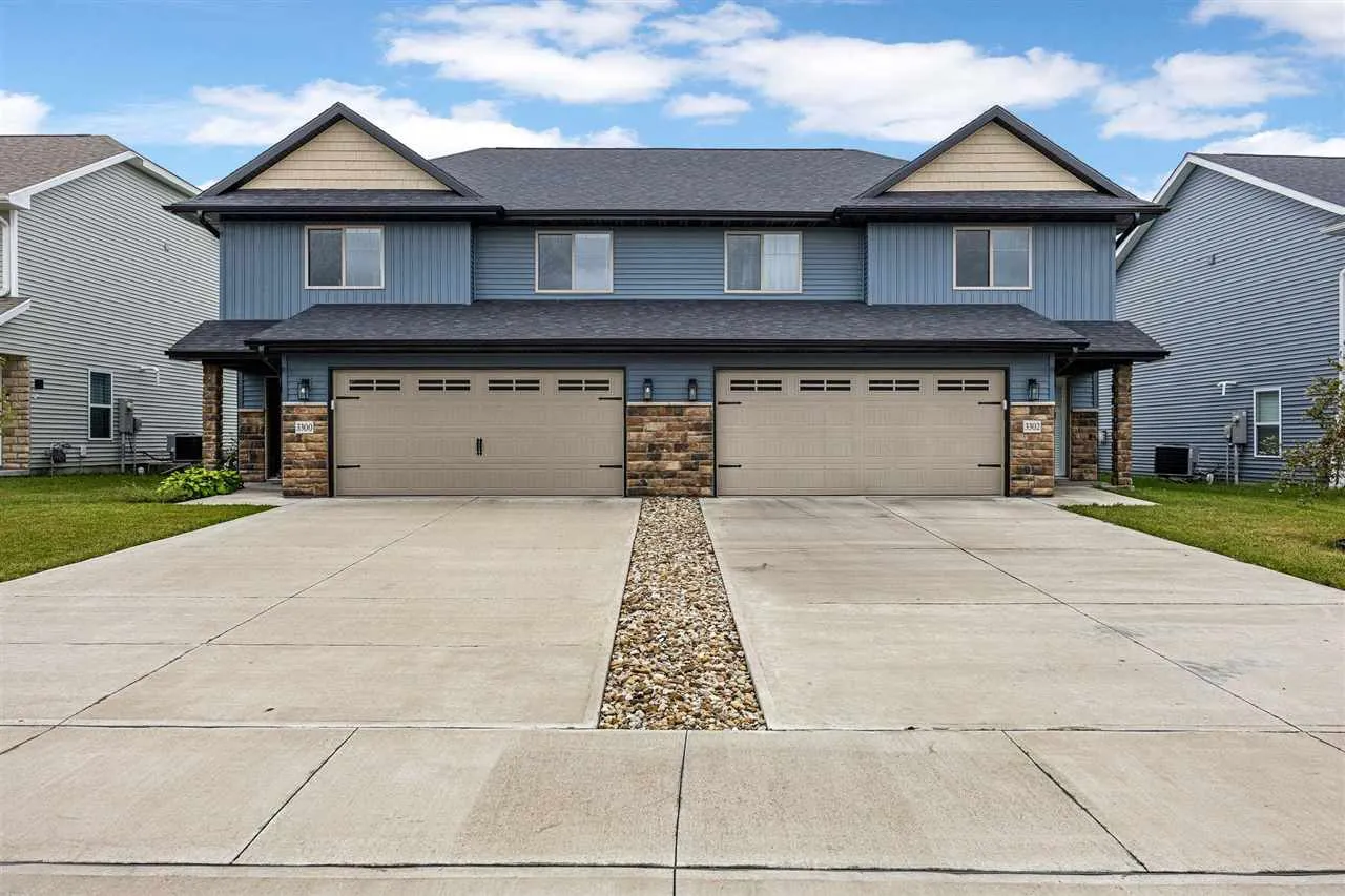 3300 Loethen Ln, Coralville, Iowa 52241 – Property Featured Image