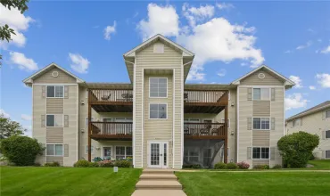 Welcome to 6715 Creekside Dr NE