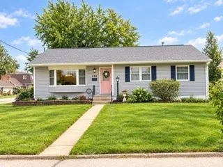 634 Grant Wood Drive SE, Cedar Rapids, Iowa 52403 – Property Featured Image
