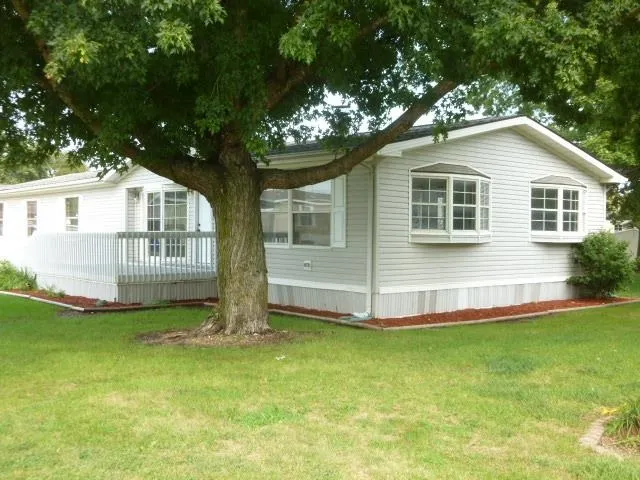 36 East St Unit Lot 68, Tiffin, Iowa 52340 – Property Featured Image