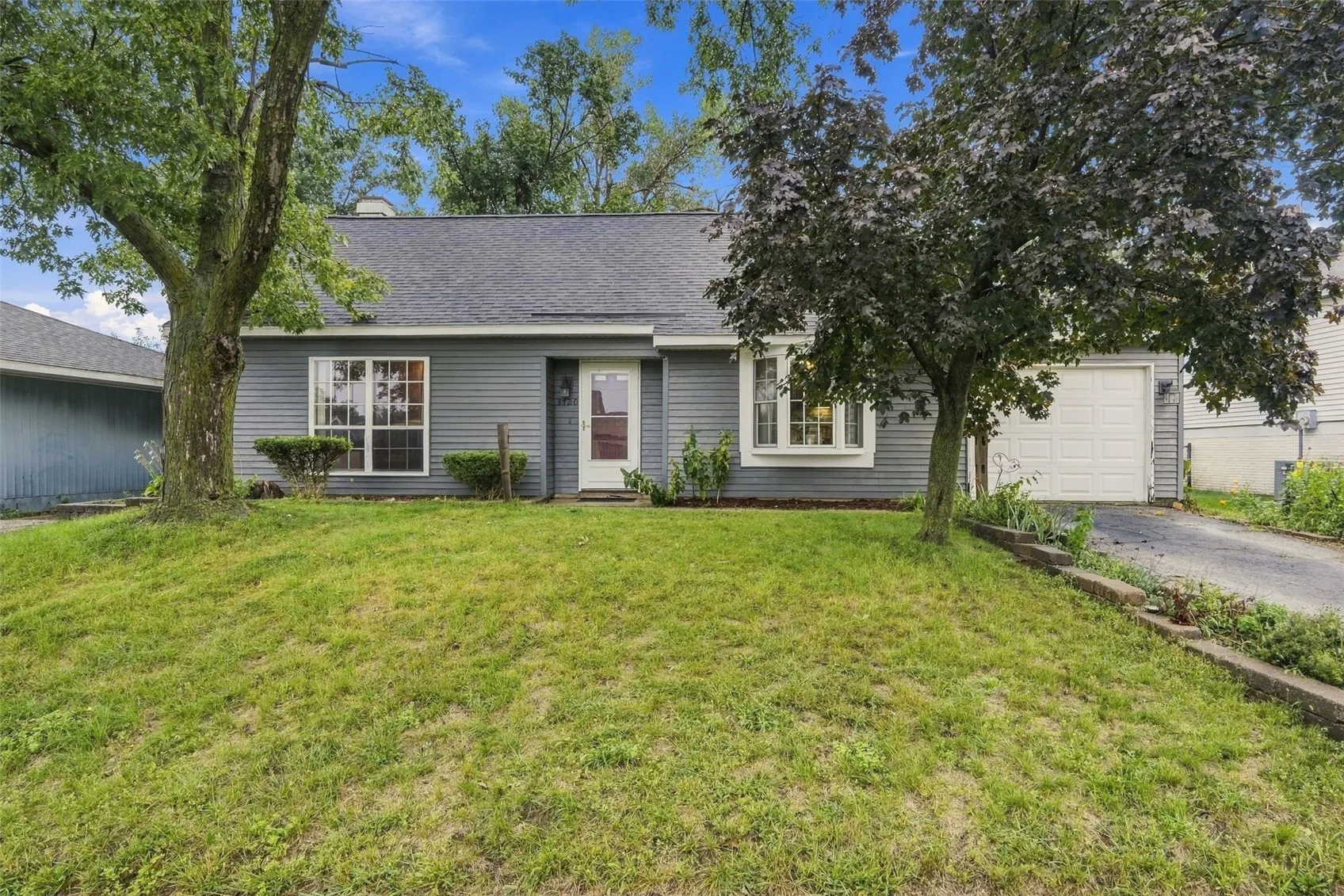3720 Blue Mound Drive NE, Cedar Rapids, Iowa 52402 – Property Featured Image