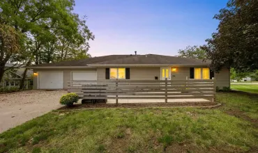 Iowa City, Iowa 52245, Residential, Sale, MLS #202605665