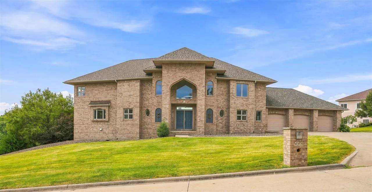 448 Butternut Lane, Iowa City, Iowa 52246 – Property Featured Image
