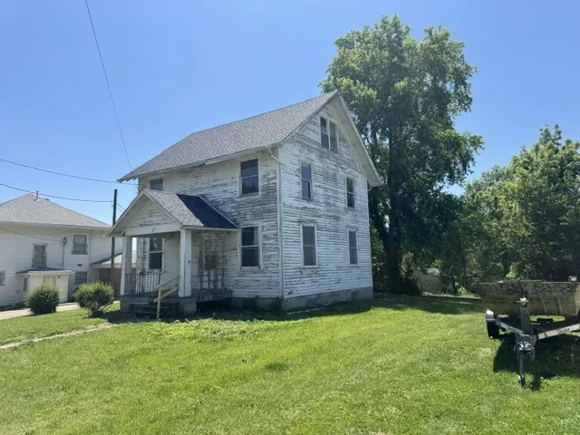 605 E Washington Street, Sigourney, Iowa 52591 – Property Featured Image