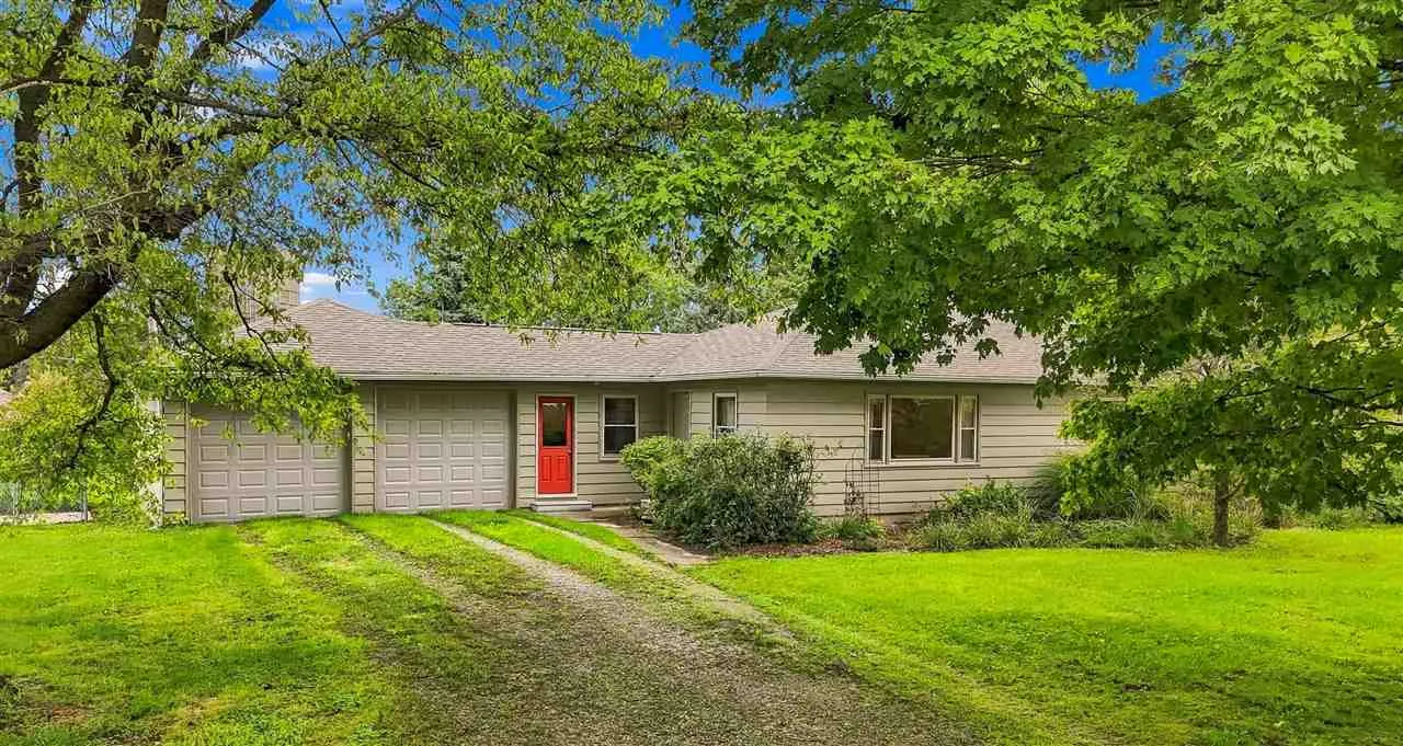 3296 V Ave, Wellman, Iowa 52356 – Property Featured Image