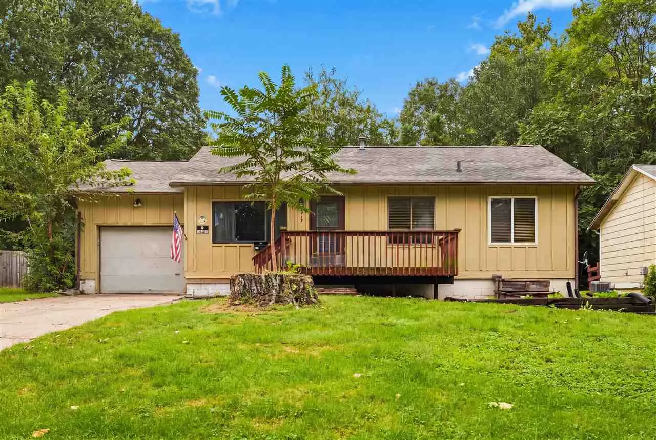 913 Maggard St, Iowa City, Iowa 52240 – Property Featured Image