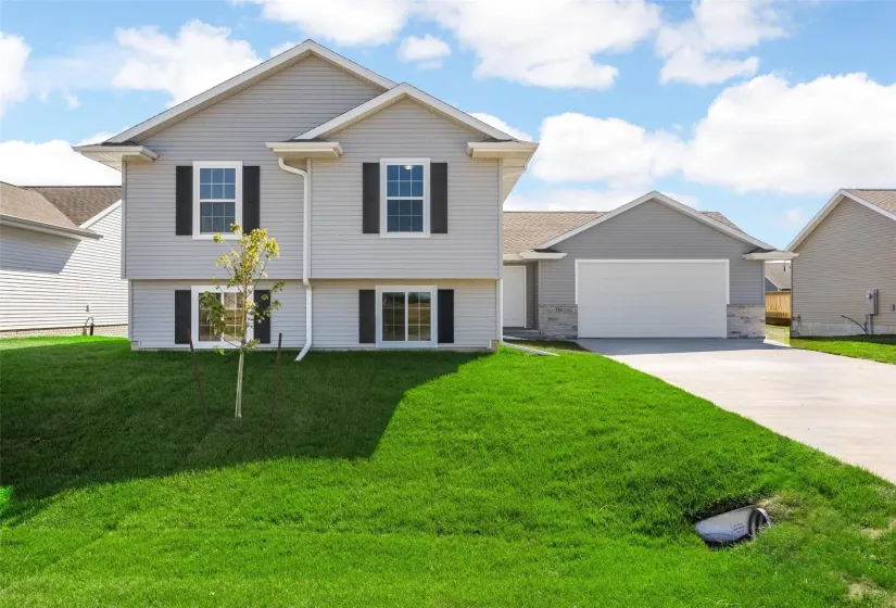 Home is under construction. Pictures are of a similar property. Specifications and selections subject to change.
