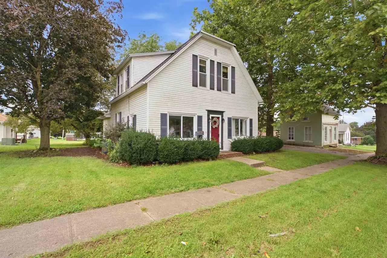 207 W Marion Street, Sigourney, Iowa 52591 – Property Featured Image