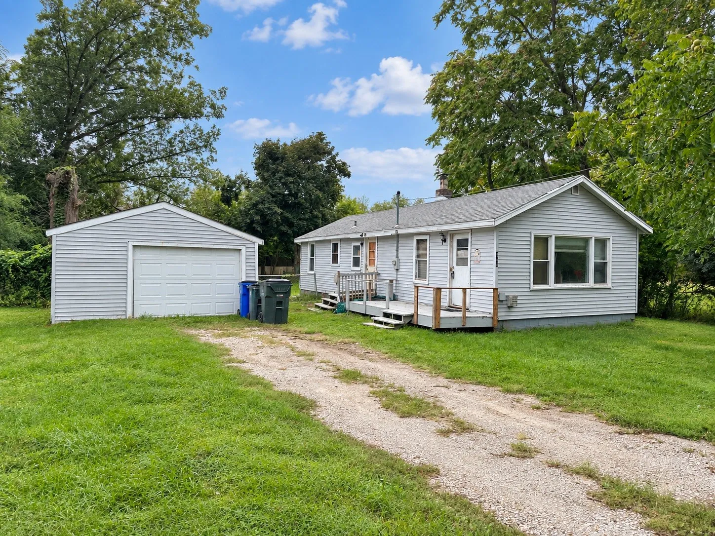411 30th Street Drive SE, Cedar Rapids, Iowa 52403 – Property Featured Image
