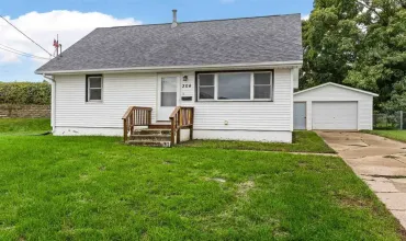 Hiawatha, Iowa 52233, Residential, Sale, MLS #202605746