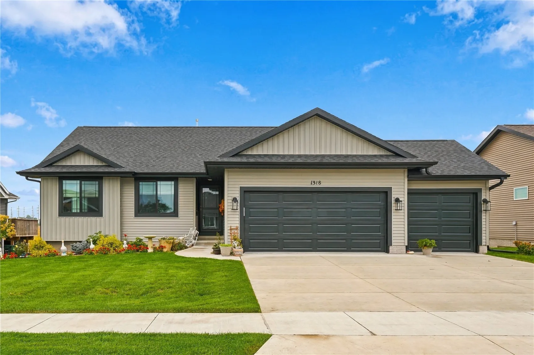 1318 Beringer Court NE, Cedar Rapids, Iowa 52402 – Property Featured Image
