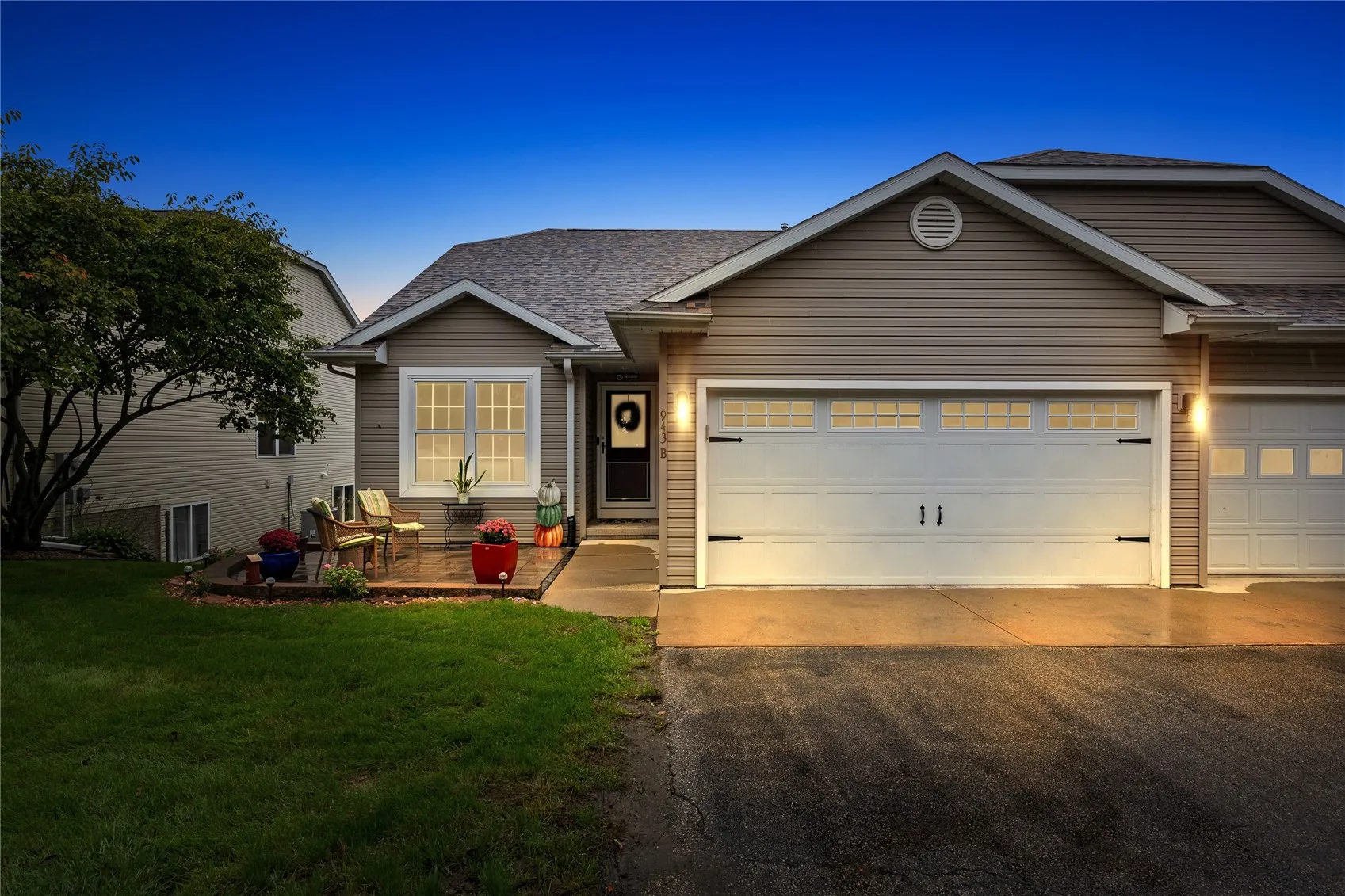 943 Willow Lane Unit B, Lisbon, Iowa 52253 – Property Featured Image