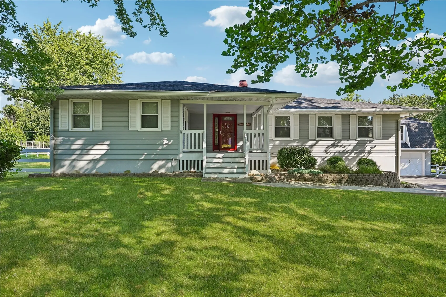 1022 Rolling Glen Drive, Marion, Iowa 52302 – Property Featured Image