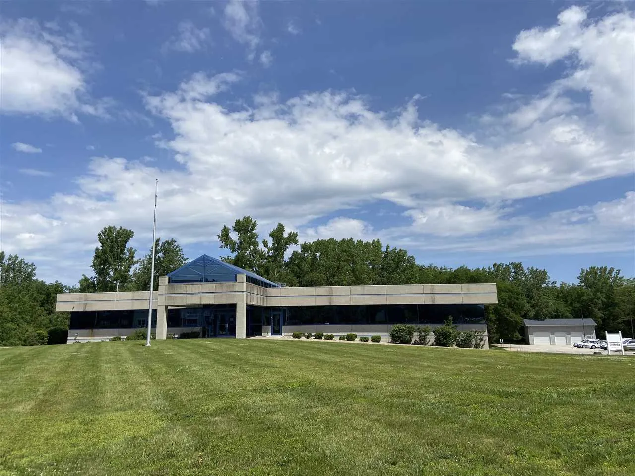 6300 Rockwell Dr NE Unit B, Cedar Rapids, Iowa 52402 – Property Featured Image