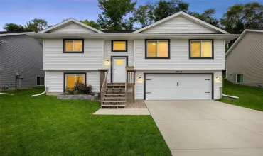 Cedar Rapids, Iowa 52404, Residential, Sale, MLS #2606807