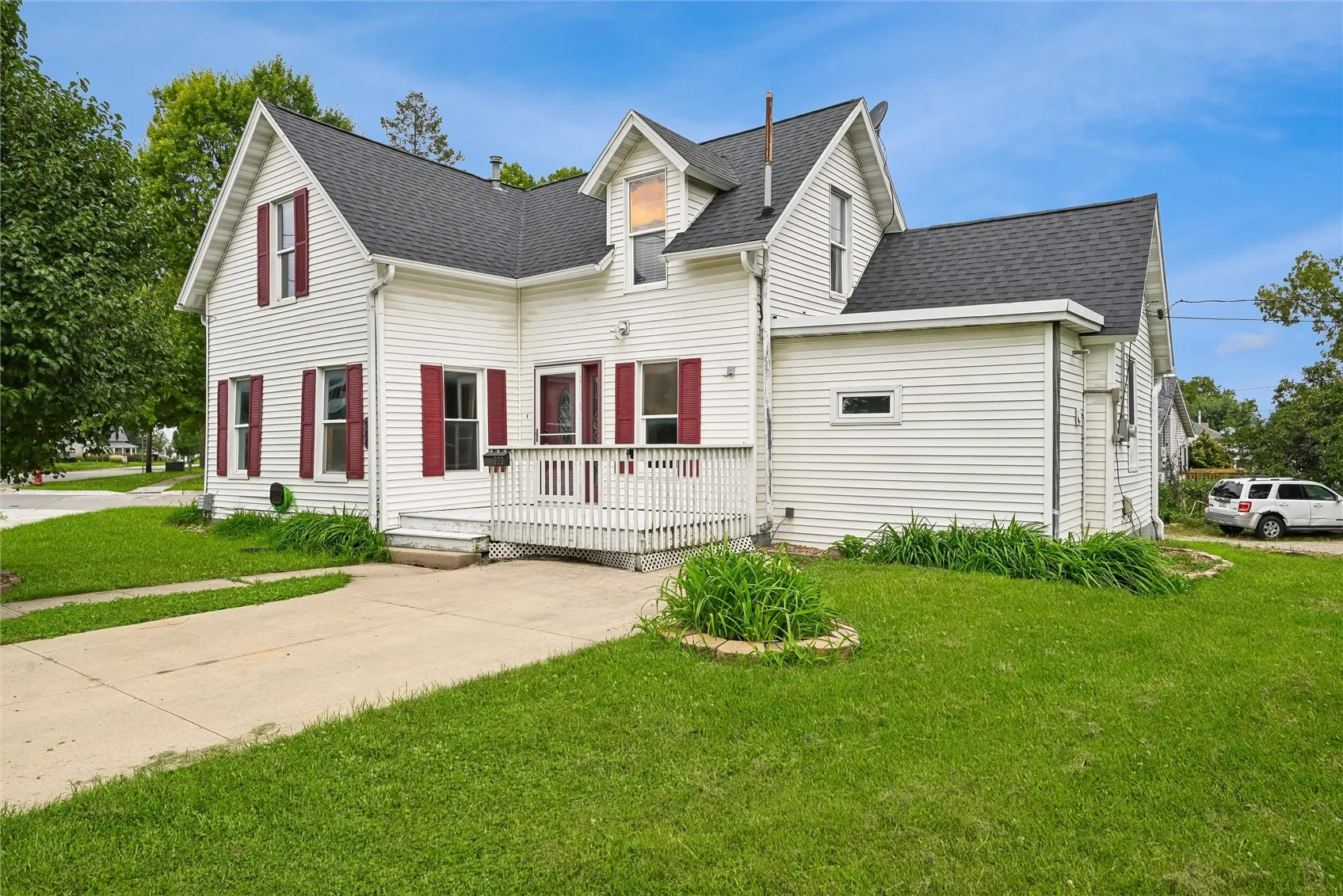 900 Central Avenue, Marion, Iowa 52302 – Property Featured Image