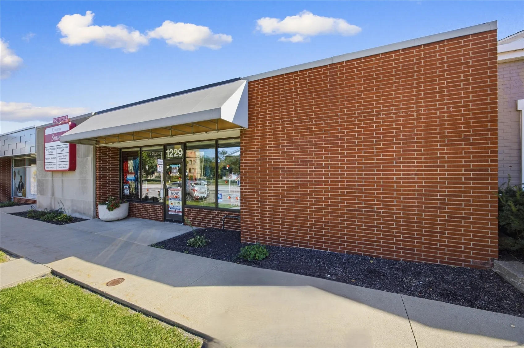 1229-1233 1st Avenue SE, Cedar Rapids, Iowa 52403 – Property Featured Image