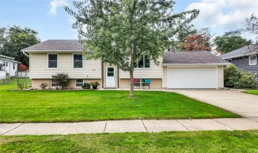 Cedar Rapids, Iowa 52402, Residential, Sale, MLS #2606878