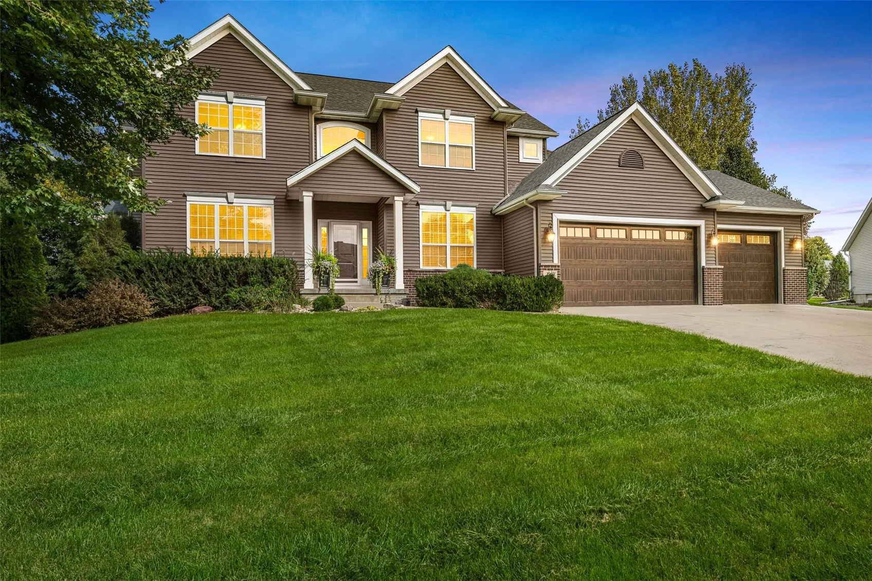 2350 Timber Creek Drive, Marion, Iowa 52302 – Property Featured Image