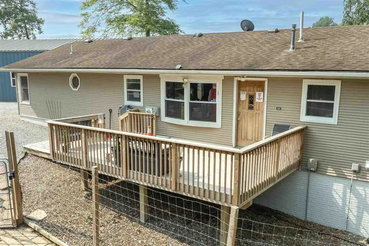 1045 Vine Ave, Riverside, Iowa 52327 – Property Featured Image