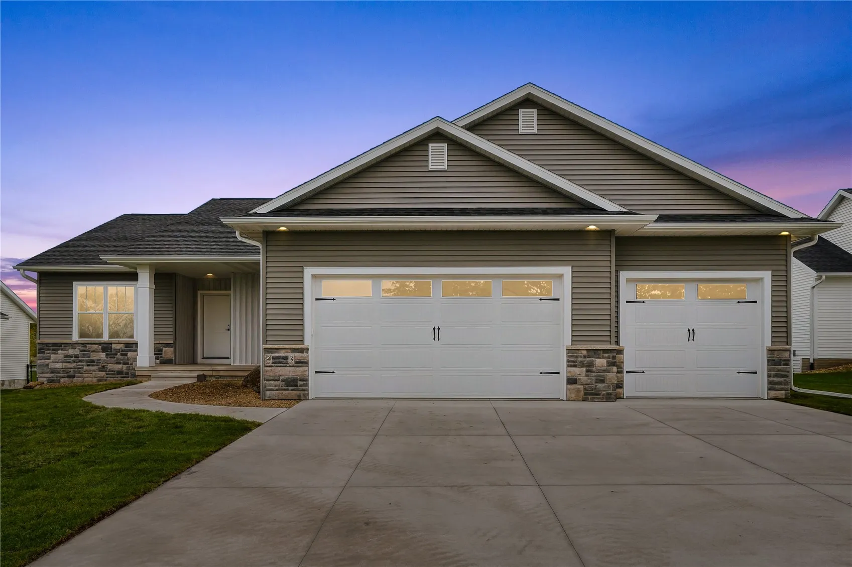 4038 Tall Pines Ct, Marion, Iowa 52302 – Property Featured Image