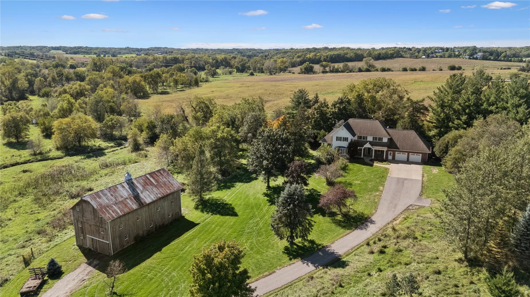 1837 Jordan Creek Road NE, Solon, Iowa 52333 – Property Featured Image