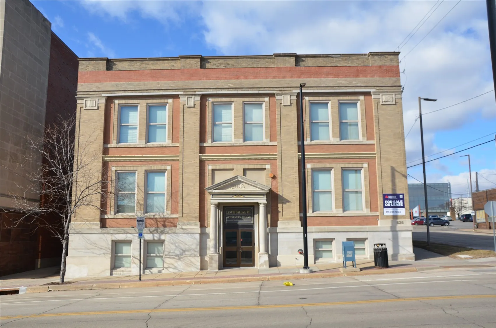 526 2nd Avenue SE, Cedar Rapids, Iowa 52401 – Property Featured Image