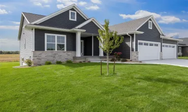 Hiawatha, Iowa 52233, Residential, Sale, MLS #2606969