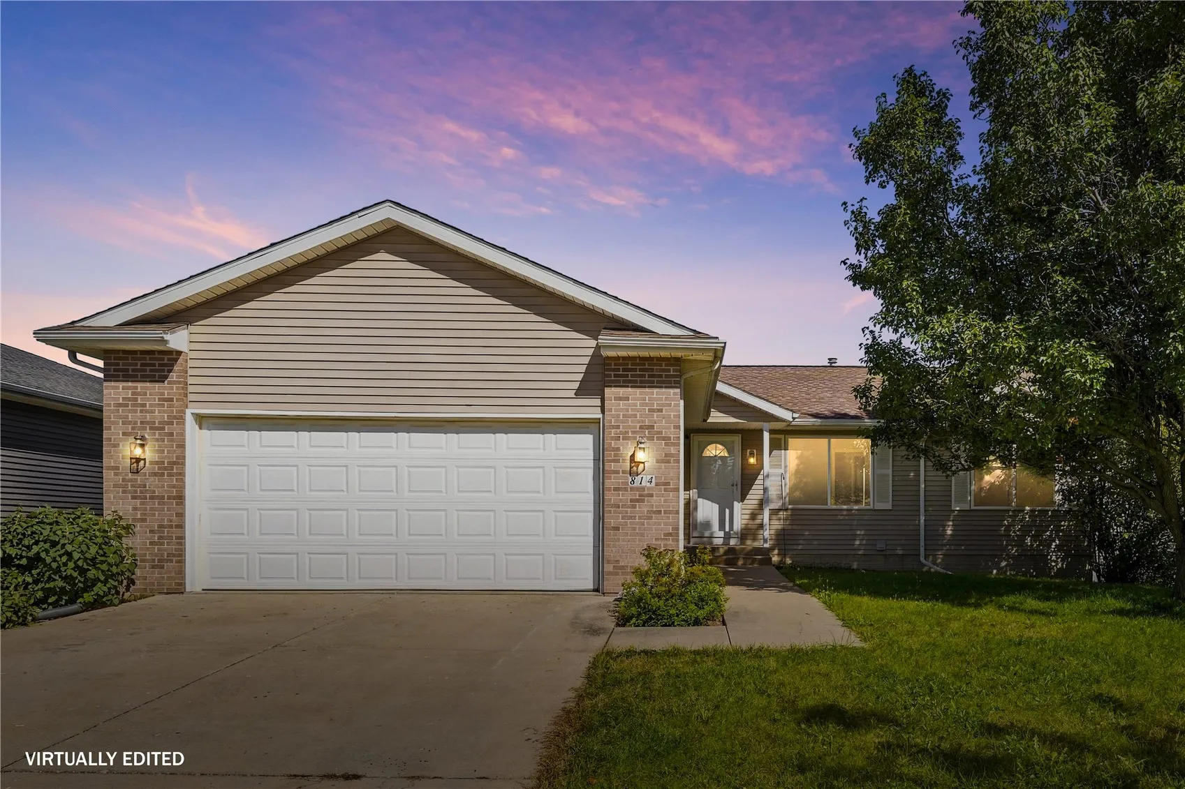 814 Moose Drive NW, Cedar Rapids, Iowa 52405 – Property Featured Image