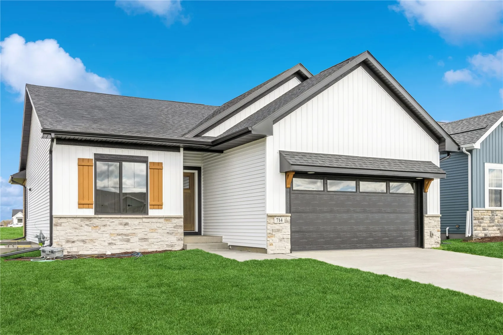 430 S Seven Oaks Road, North Liberty, Iowa 52317 – Property Featured Image