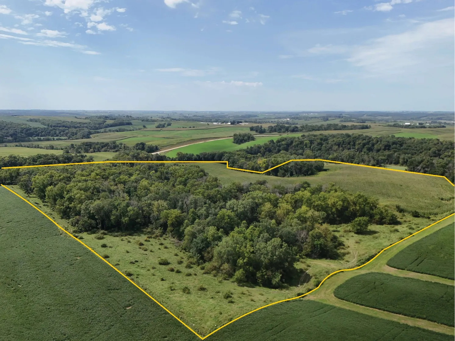 Bluebird Road, Cascade, Iowa 52033 – Property Featured Image