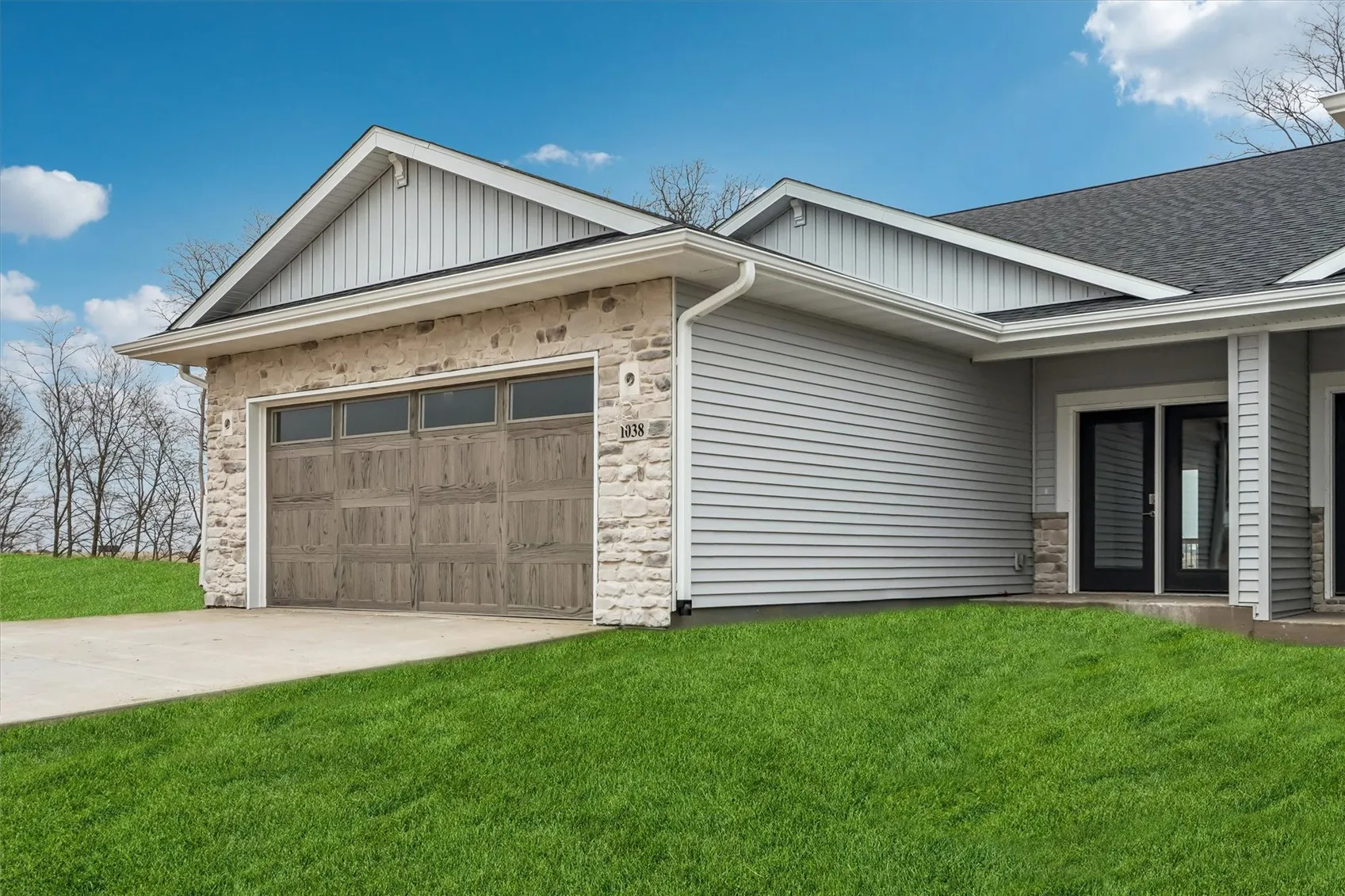 1022 Highland Trail, Solon, Iowa 52333 – Property Featured Image