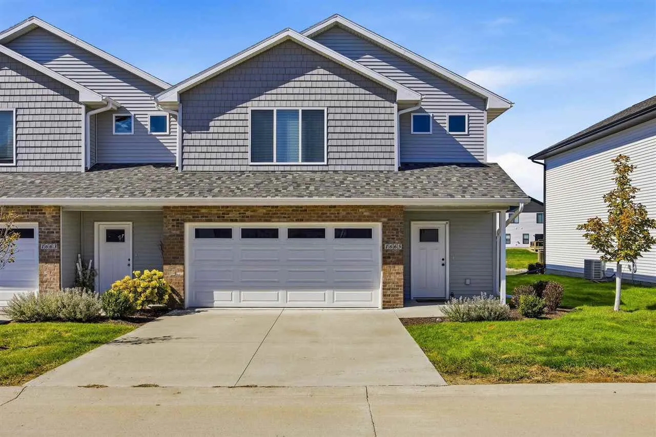 1665 Aspen Ct, North Liberty, Iowa 52317 – Property Featured Image