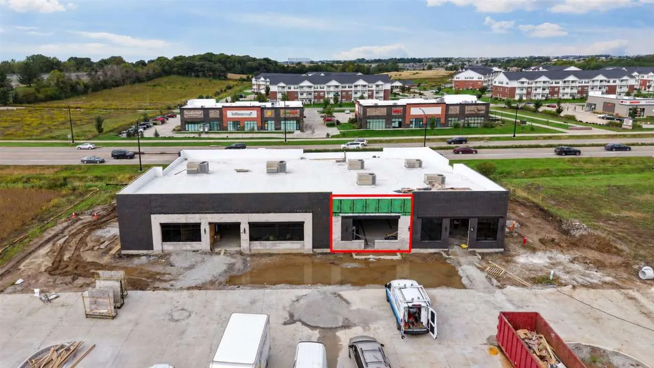 3224 Crosspark Rd Unit 2, Coralville, Iowa 52241 – Property Featured Image