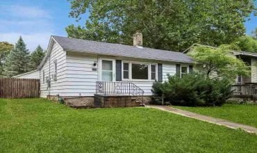 Iowa City, Iowa 52240, Residential, Sale, MLS #202605993
