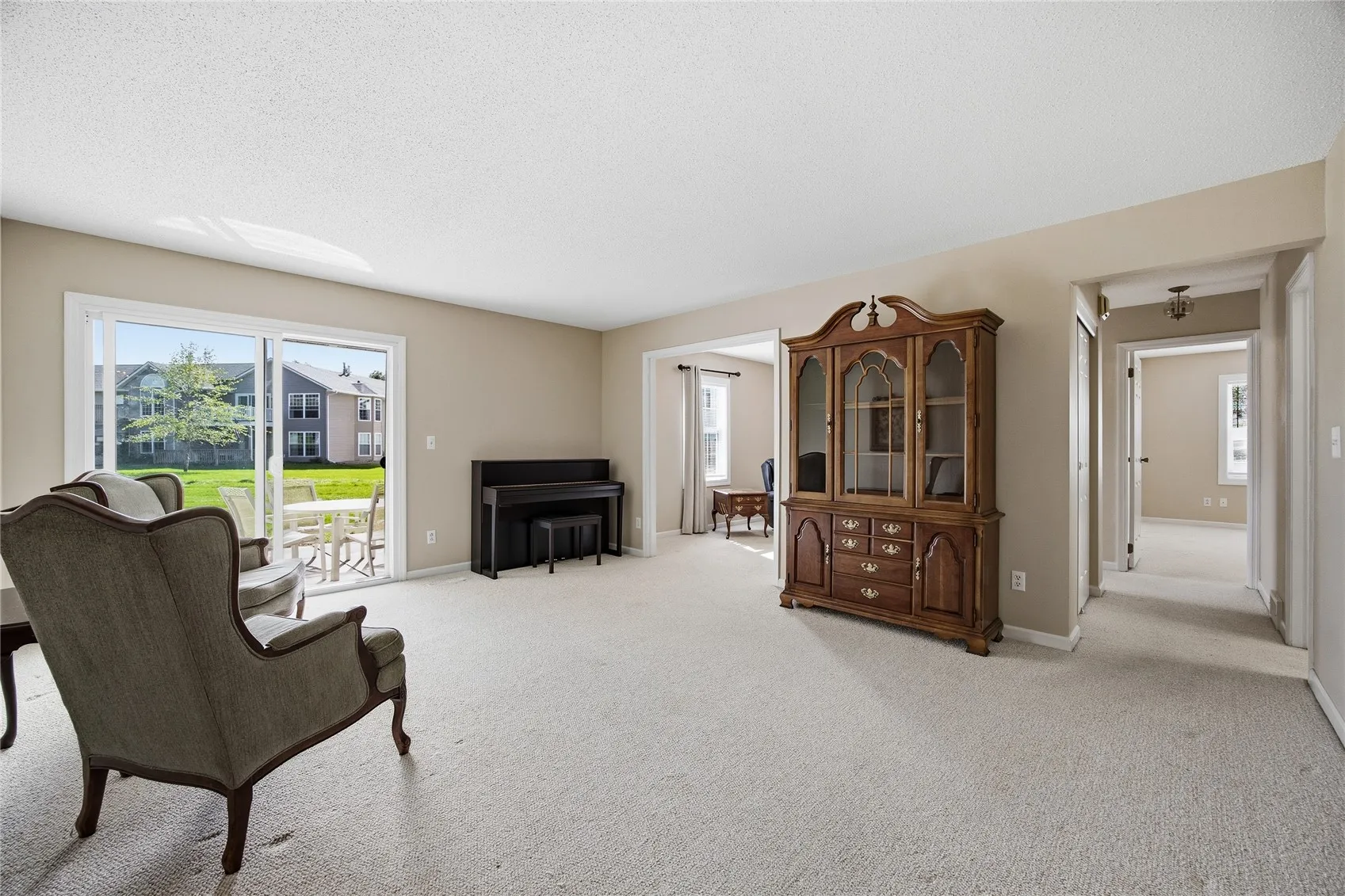 3813 Summerfield Ln NE Unit A, Cedar Rapids, Iowa 52402 – Property Featured Image